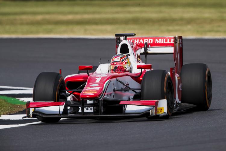Charles Leclerc auf Pole in Silverstone