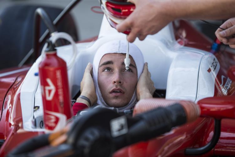 Charles Lerclerc holt sich die Pole in Jerez
